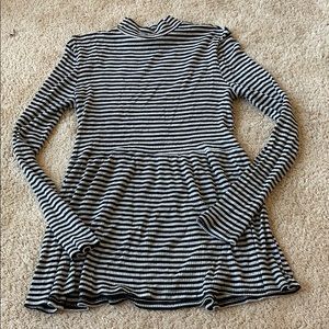 Nectar clothing turtle neck top